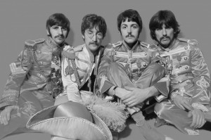 the-beatles-sgt-peppers-lonely-hearts-club-band-grey