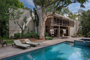 cn_image_1.size.web-estate-los-angeles-01-pool-h545