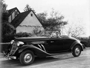 errol-flynn-dog-car