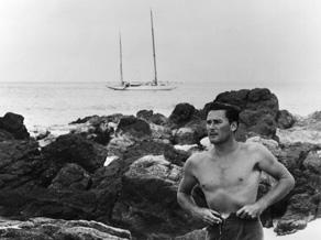 CIM - ErrollFlynn and his yacht Sirocco