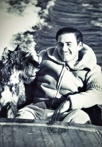 Errol-and-Arno-on-speedboat-209x300~2