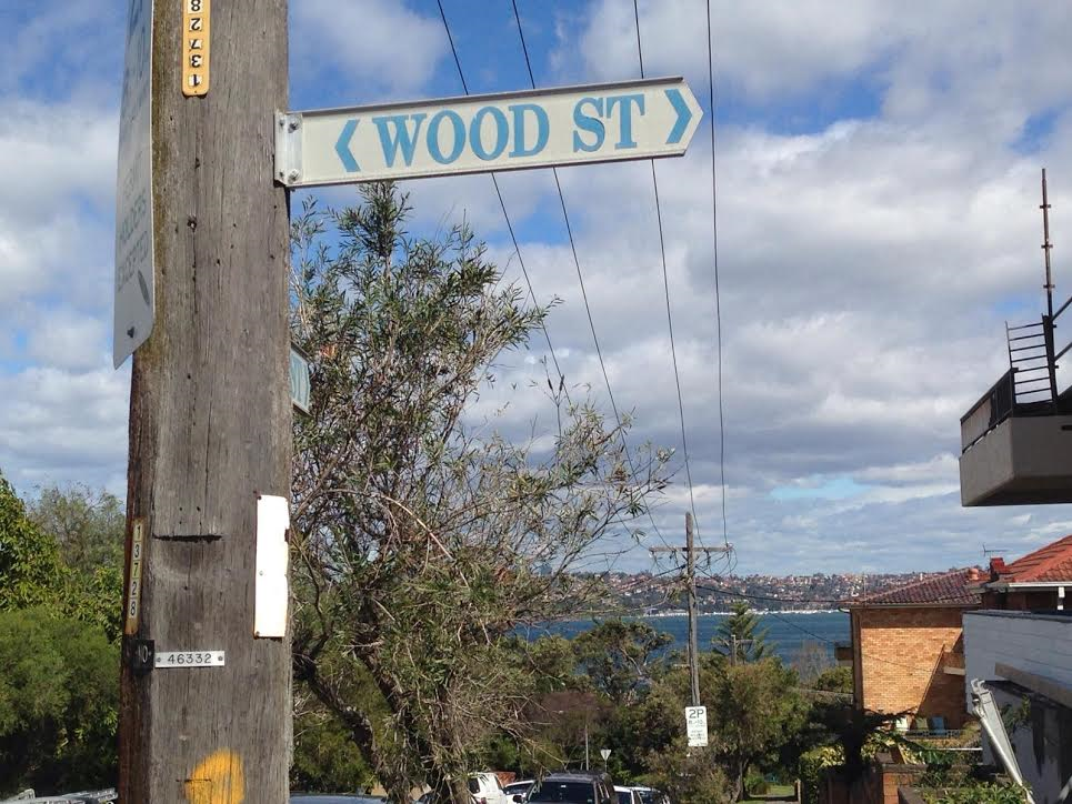 Manly 4 Wood Stret Sign with Water