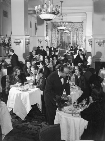 dining-in-the-colony-restaurant-1