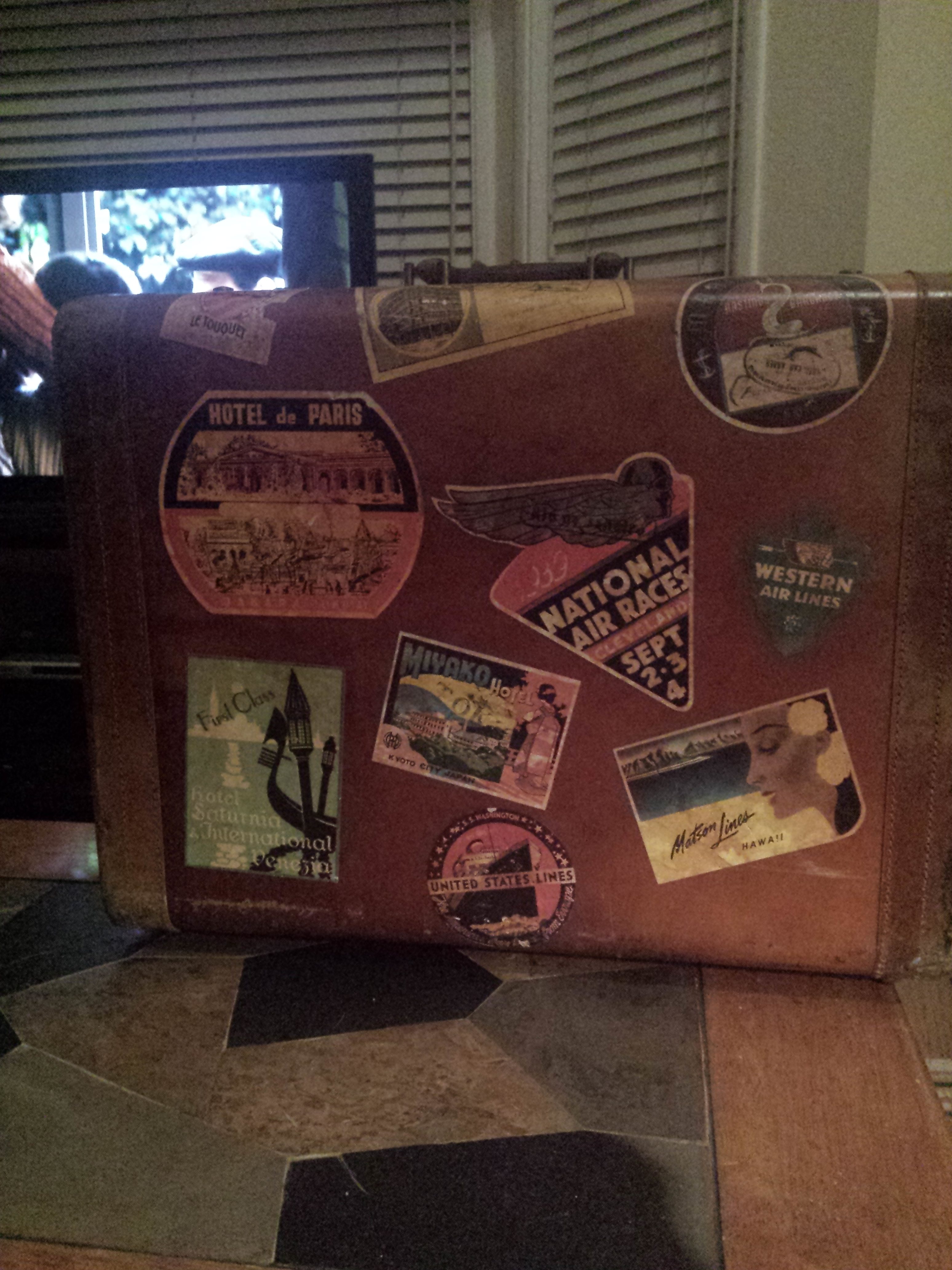 mail luggage to hotel